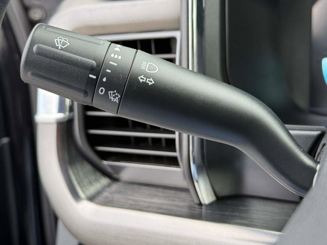 2023 Ford Super Duty F-350 DRW LARIAT
