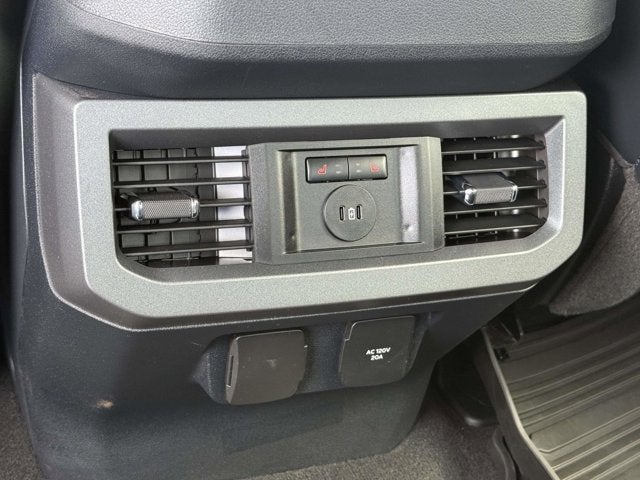 2023 Ford Super Duty F-350 DRW LARIAT