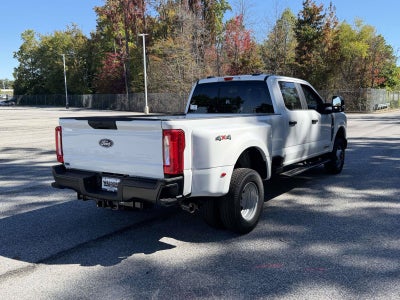 2027 Ford Super Duty F-350 DRW XL