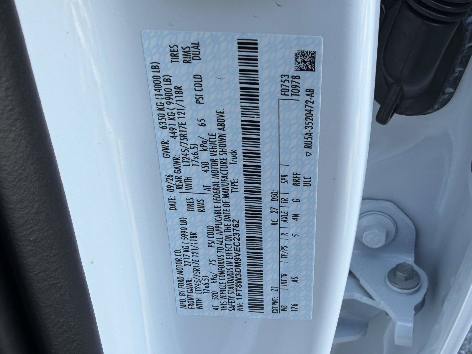 2027 Ford Super Duty F-350 DRW XL