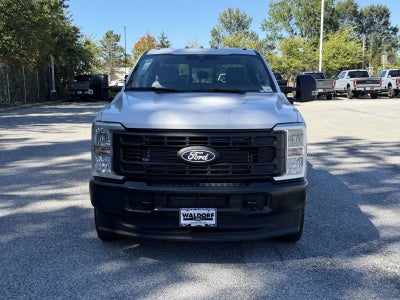 2027 Ford Super Duty F-350 DRW XL