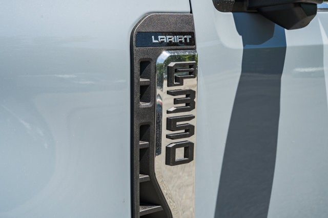 2026 Ford Super Duty F-350 DRW LARIAT