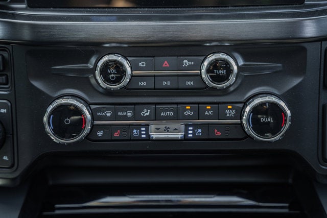 2026 Ford Super Duty F-350 DRW LARIAT