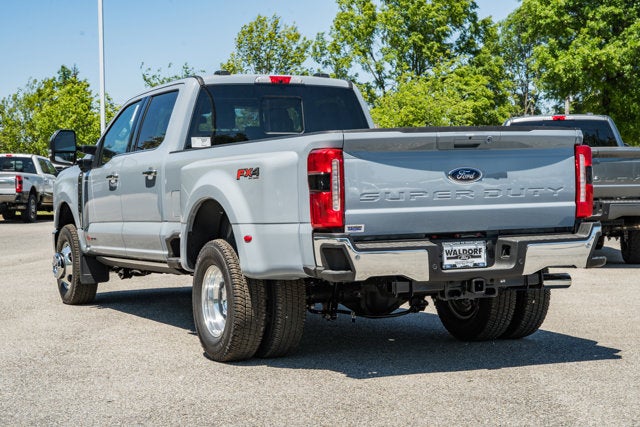 2026 Ford Super Duty F-350 DRW LARIAT