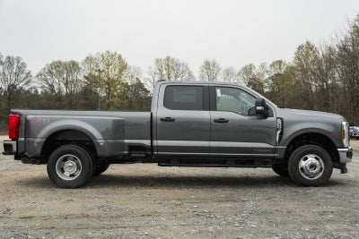 2026 Ford Super Duty F-350 DRW XLT