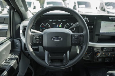 2026 Ford Super Duty F-350 DRW XL
