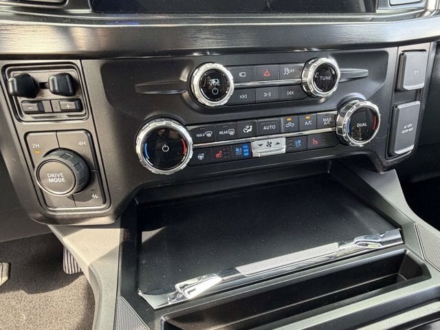 2026 Ford Super Duty F-350 DRW LARIAT