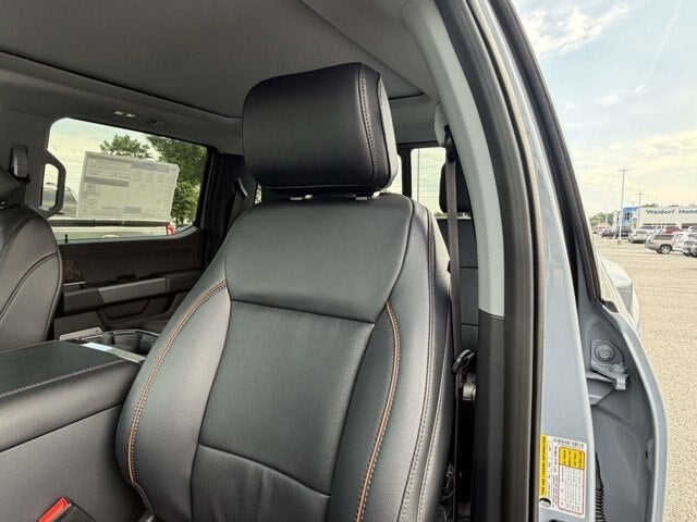 2026 Ford Super Duty F-350 DRW LARIAT