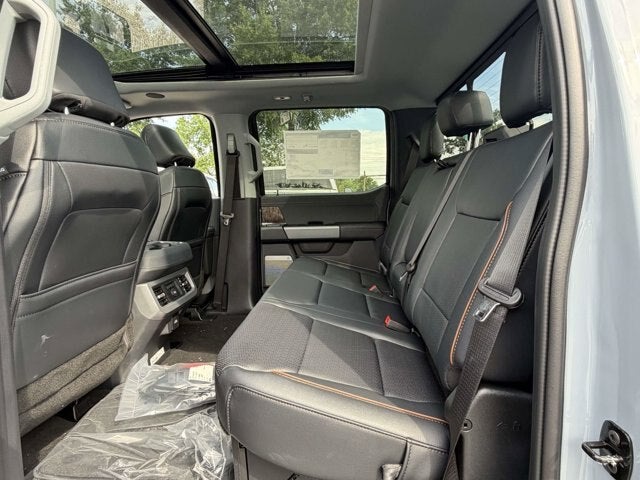 2026 Ford Super Duty F-350 DRW LARIAT