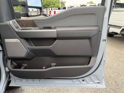 2026 Ford Super Duty F-350 DRW LARIAT