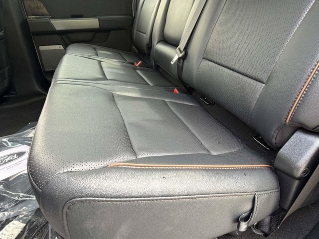 2026 Ford Super Duty F-350 DRW LARIAT