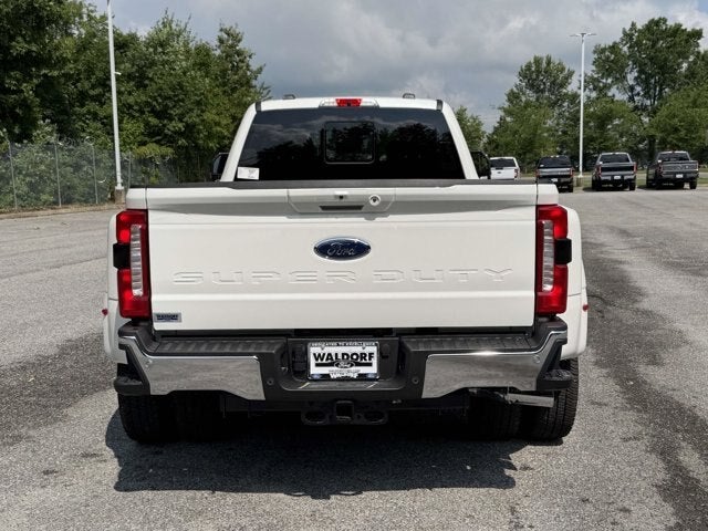 2026 Ford Super Duty F-350 DRW LARIAT