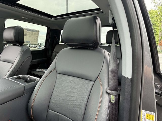 2026 Ford Super Duty F-350 DRW LARIAT