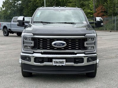 2026 Ford Super Duty F-350 DRW LARIAT