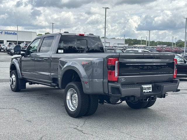 2026 Ford Super Duty F-450 DRW Platinum