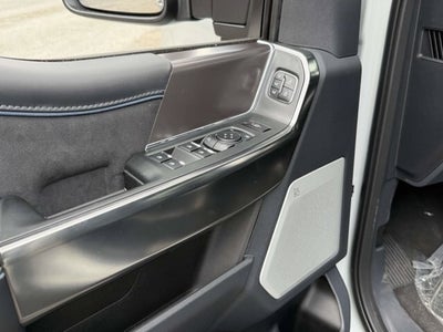 2026 Ford Super Duty F-450 DRW Platinum