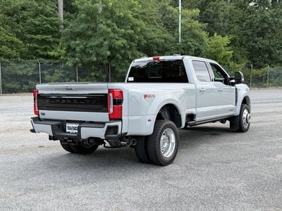 2026 Ford Super Duty F-450 DRW Platinum
