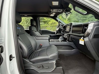 2026 Ford Super Duty F-450 DRW Platinum