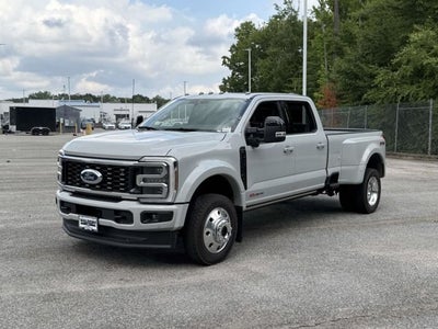 2026 Ford Super Duty F-450 DRW Platinum