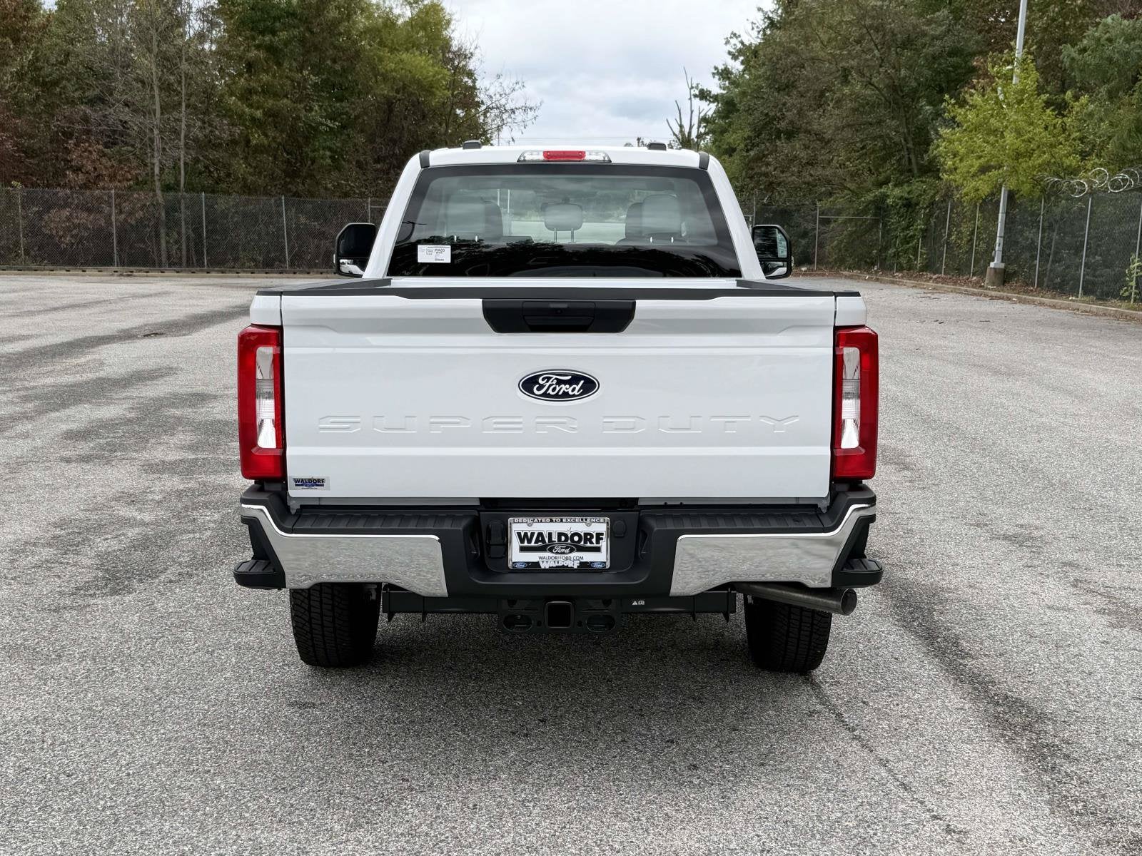 2027 Ford Super Duty F-350 SRW XL