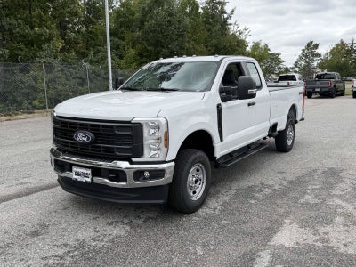 2027 Ford Super Duty F-350 SRW XL