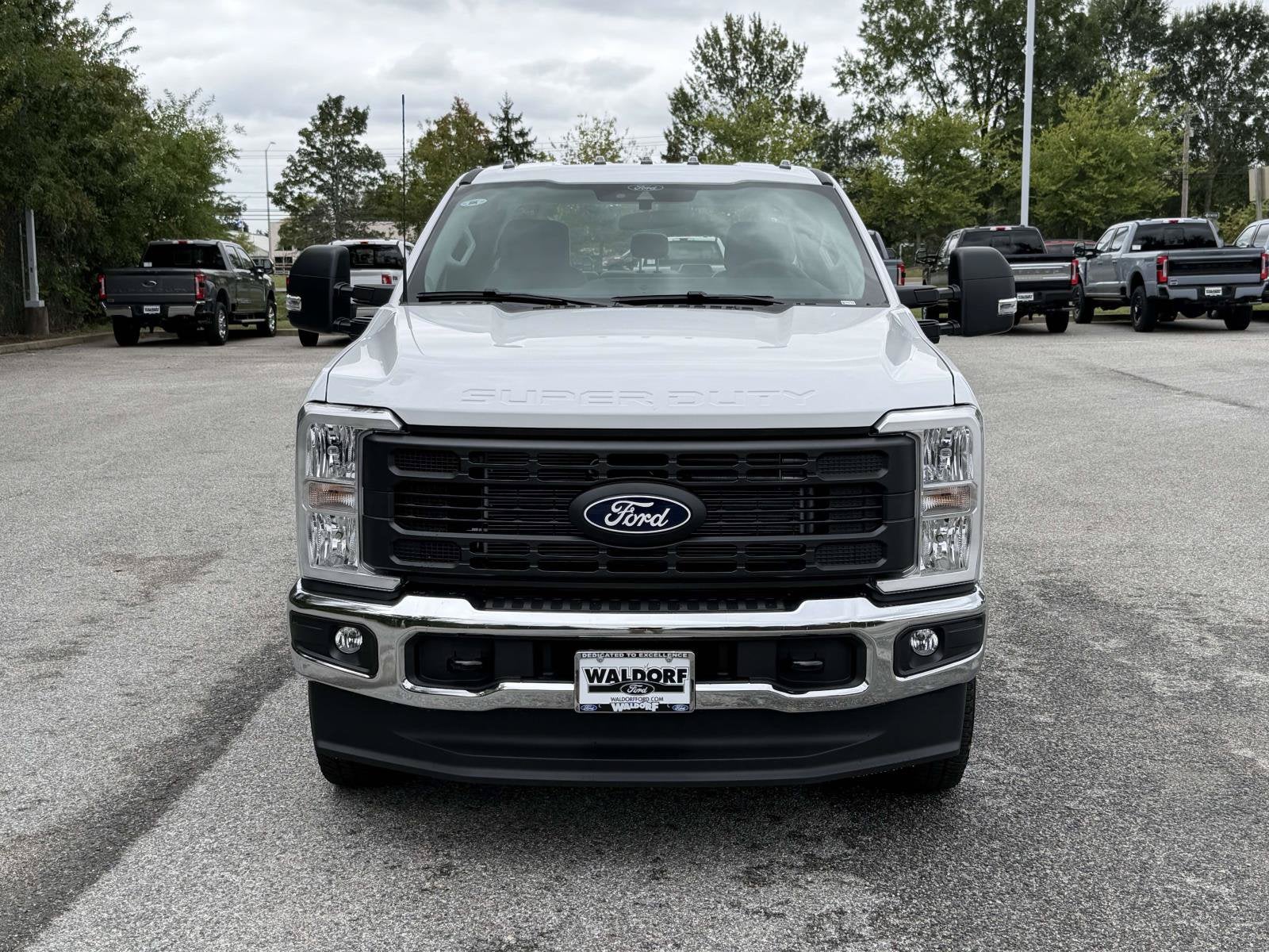 2027 Ford Super Duty F-350 SRW XL