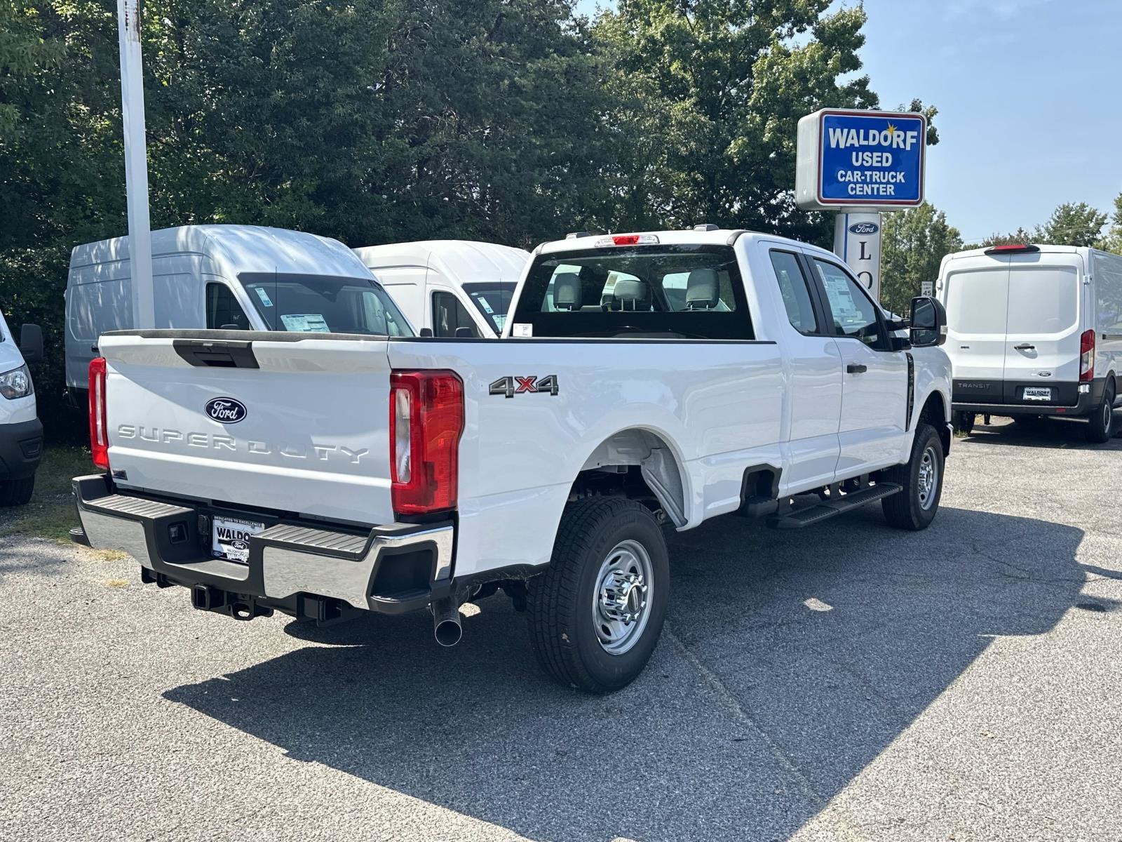 2027 Ford Super Duty F-350 SRW XL