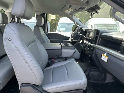 2027 Ford Super Duty F-350 SRW XL
