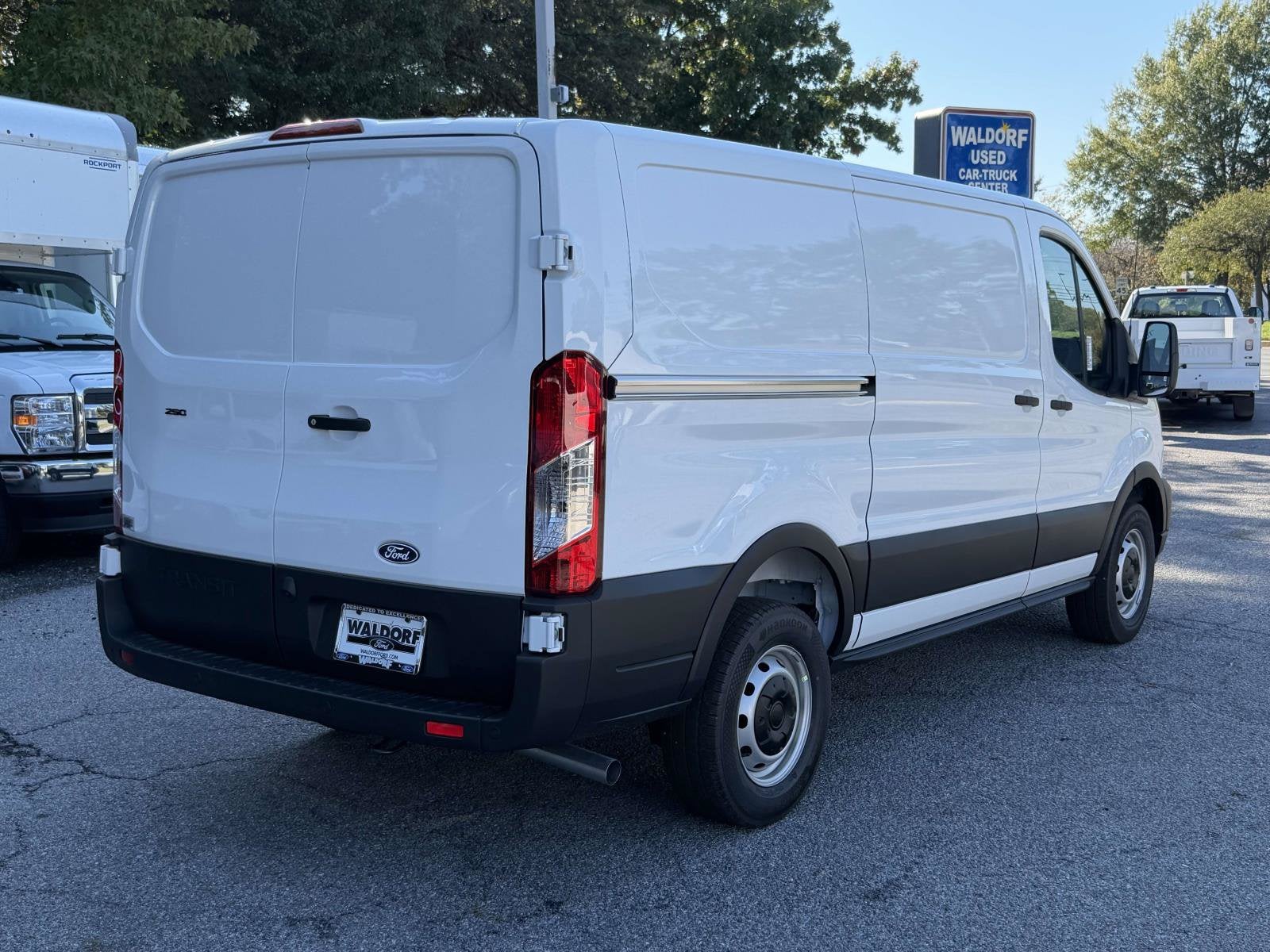 2027 Ford Transit Cargo Van T-250 130" Low Rf 9150 GVWR RWD