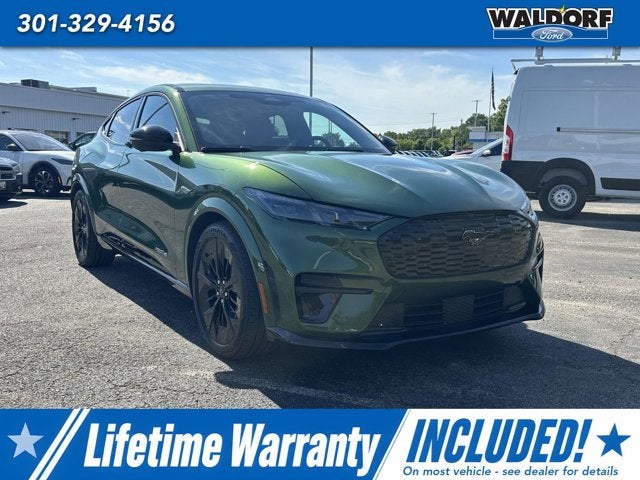 2025 Ford Mustang-Mach-e GT's photo