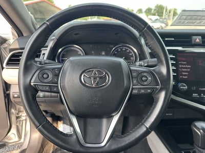 2020 Toyota Camry Hybrid XLE