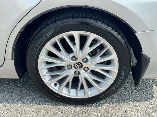 2020 Toyota Camry Hybrid XLE