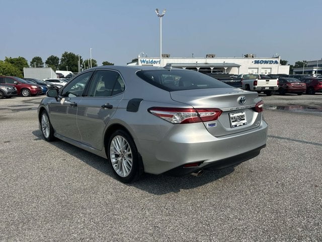 2020 Toyota Camry Hybrid XLE