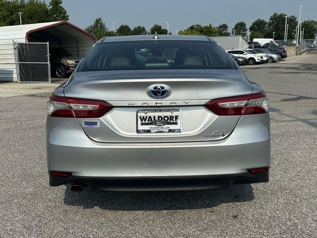 2020 Toyota Camry Hybrid XLE