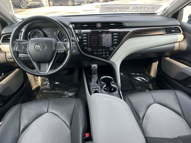 2020 Toyota Camry Hybrid XLE