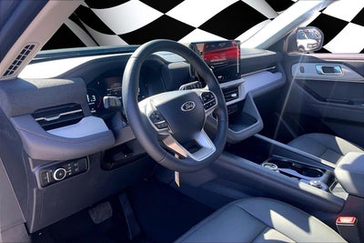 2026 Ford Explorer Active w/200A Pkg