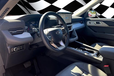 2025 Ford Explorer Active