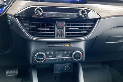 2020 Ford Escape Titanium Hybrid