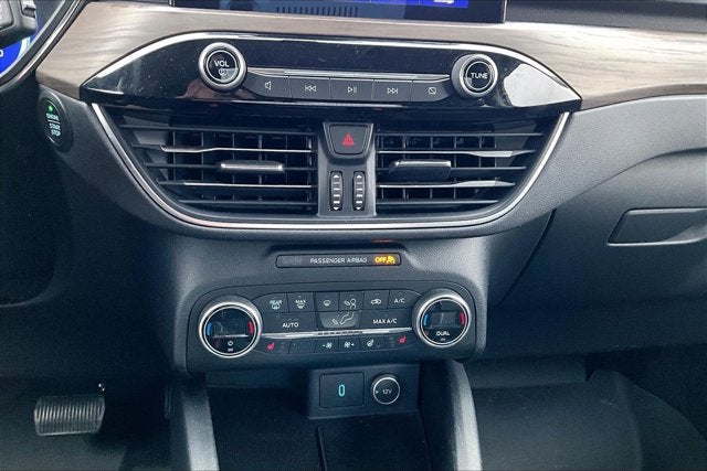 2020 Ford Escape Titanium Hybrid