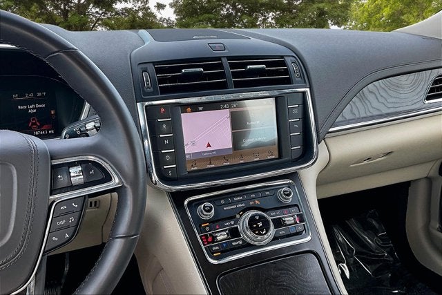 2019 Lincoln Continental Select