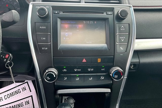 2017 Toyota Camry SE