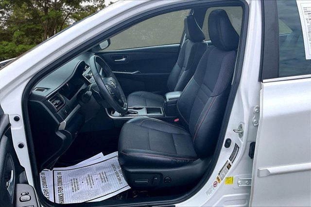 2017 Toyota Camry SE