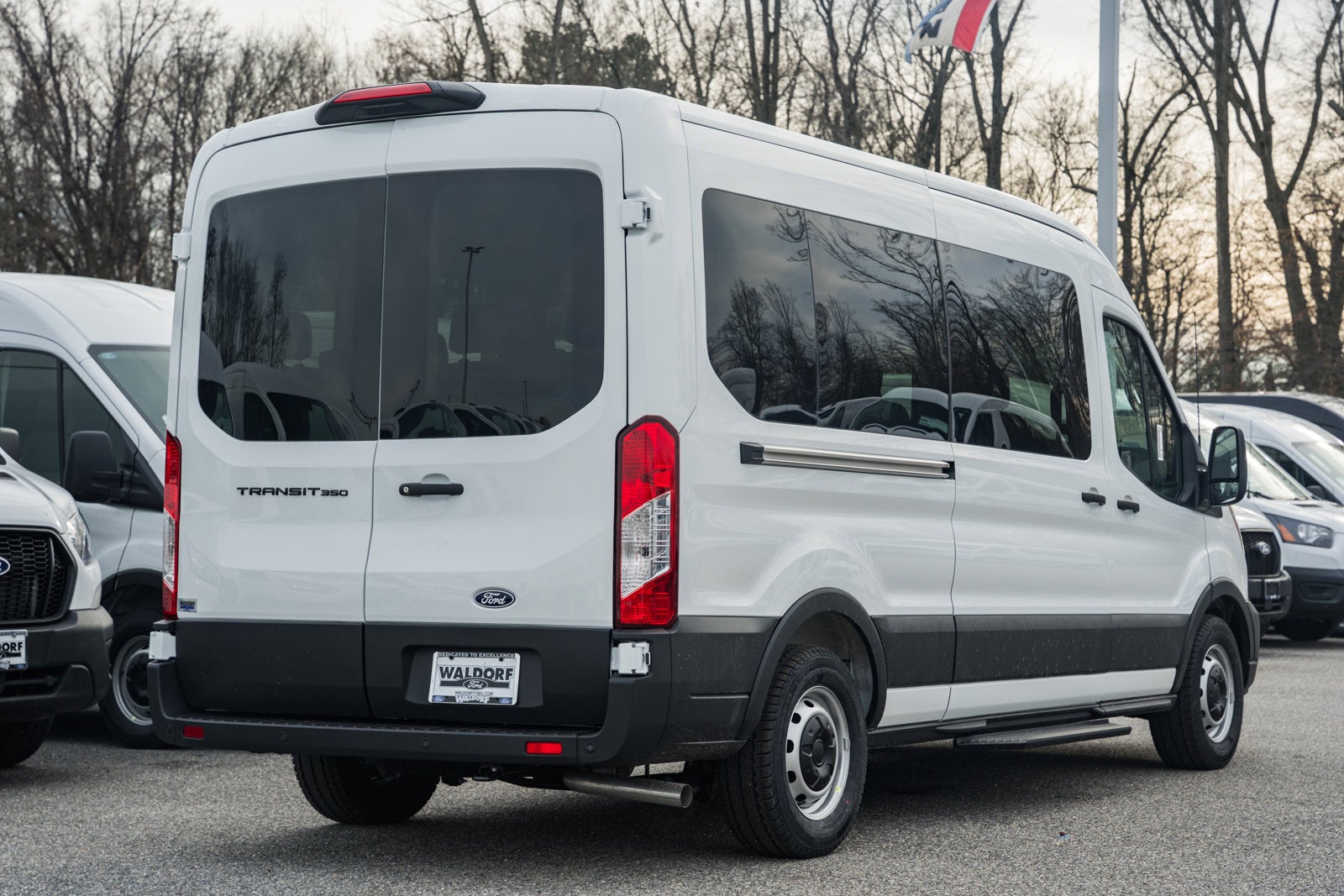 2026 Ford Transit Passenger Wagon XL