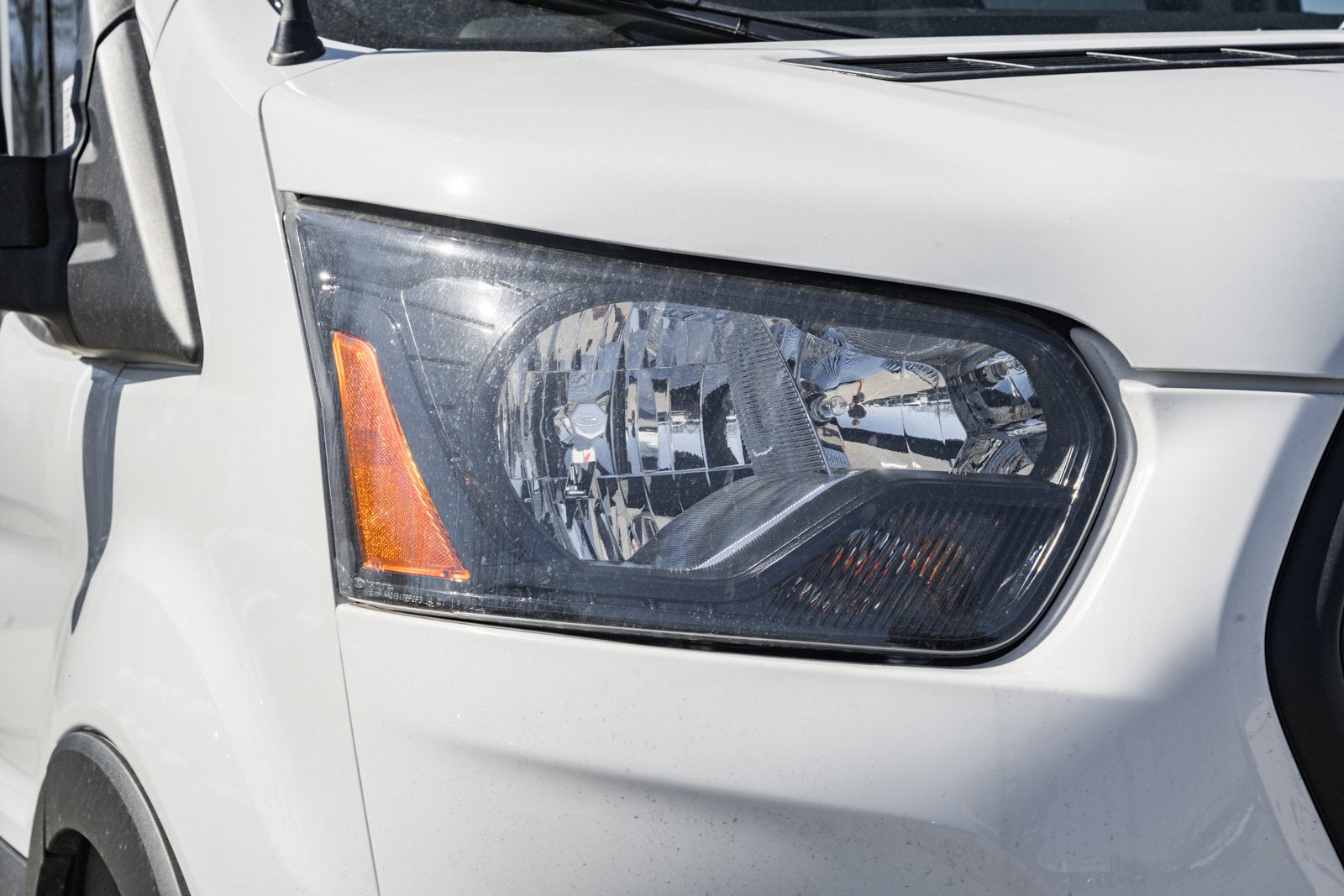 2026 Ford Transit Passenger Wagon XL