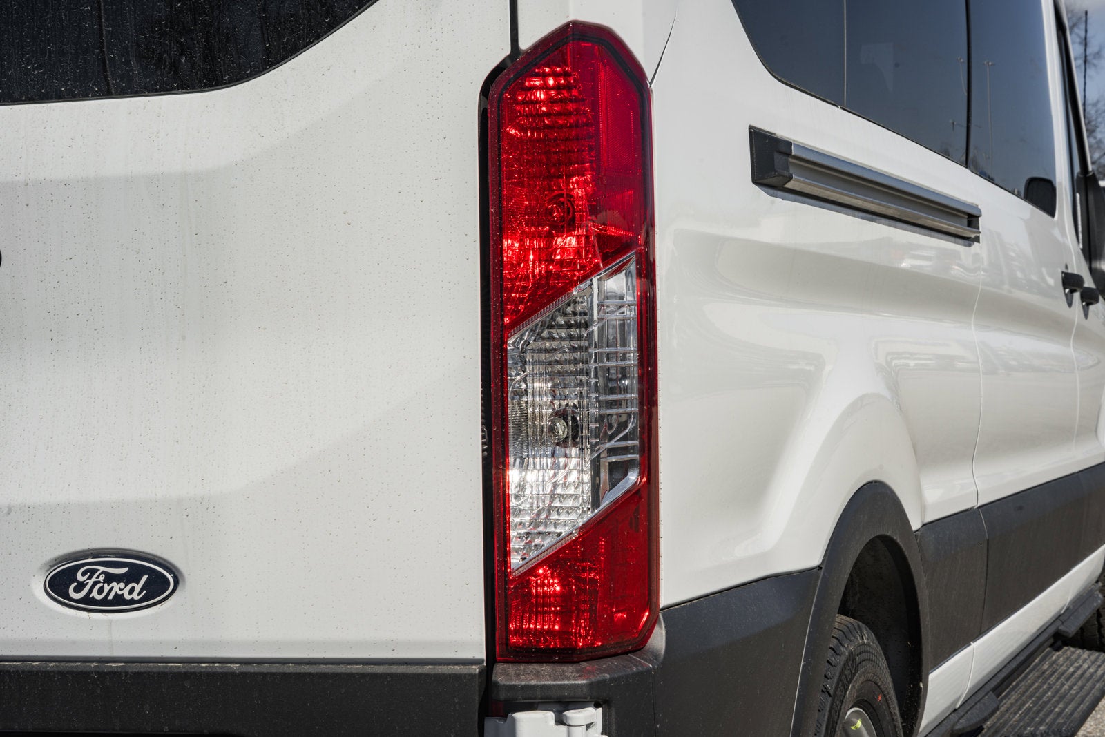 2026 Ford Transit Passenger Wagon XL