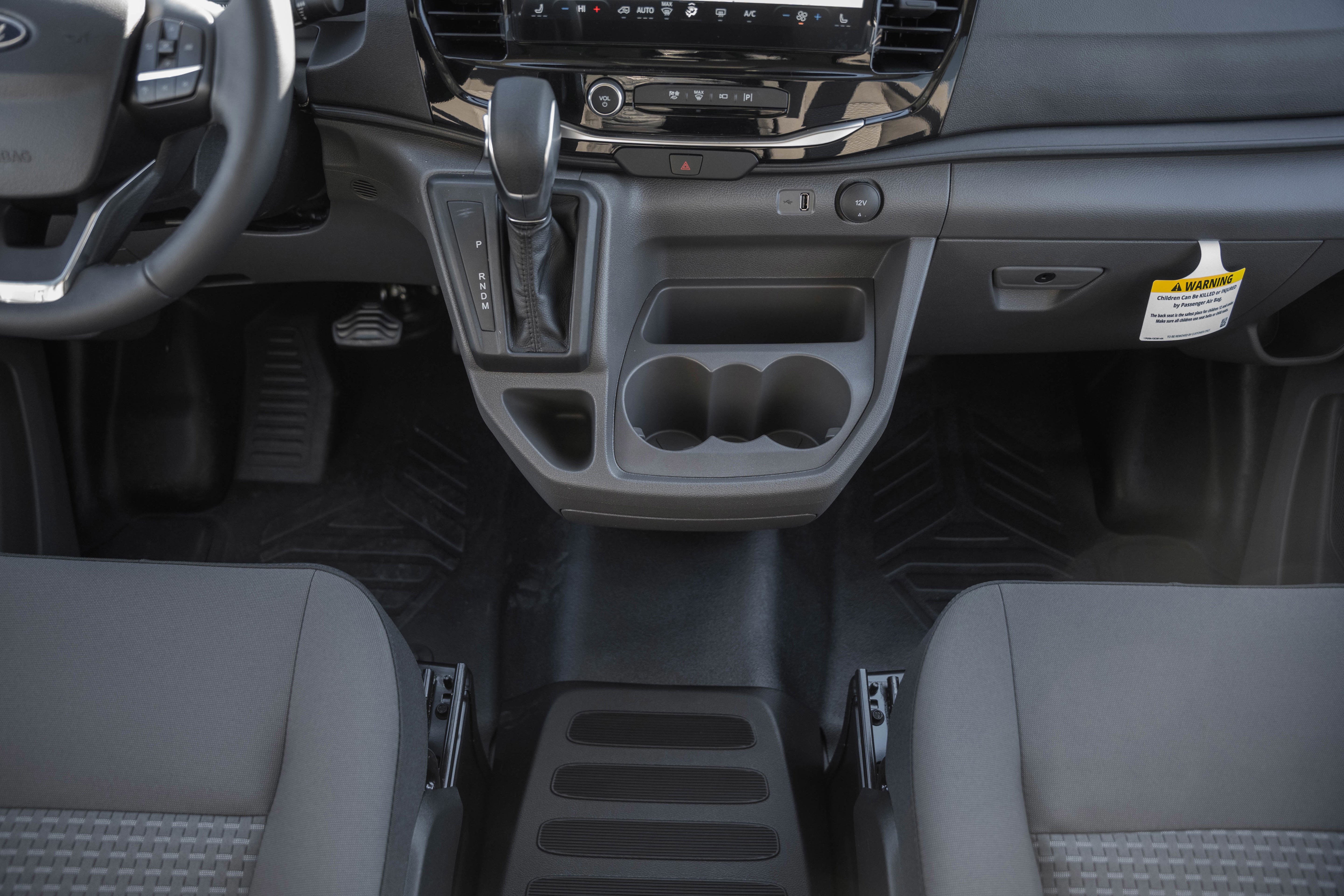 2026 Ford Transit Passenger Wagon XLT