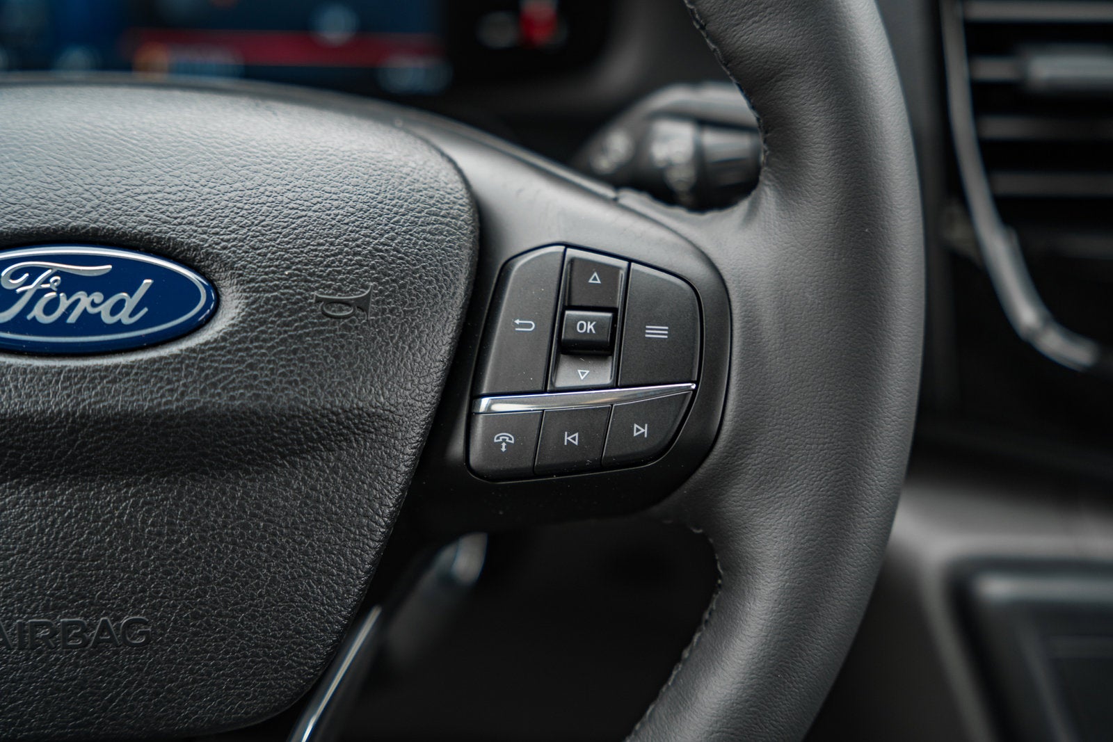 2026 Ford Transit Passenger Wagon XLT