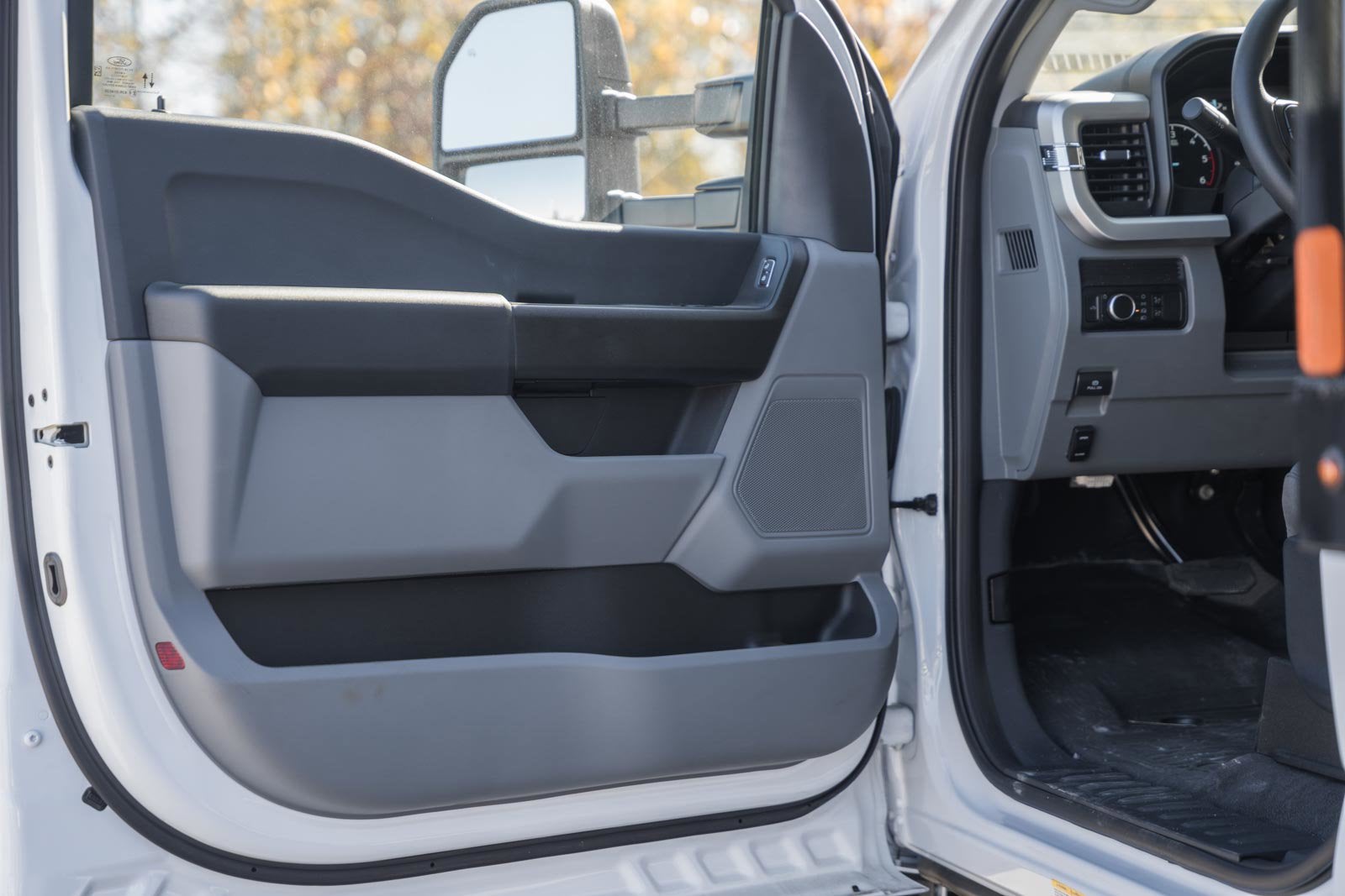 2024 Ford Super Duty F-550 DRW XL DRW