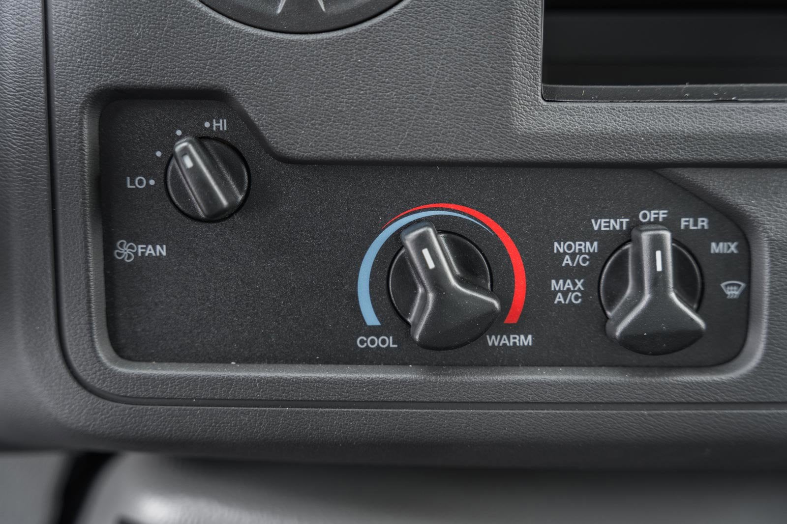 2026 Ford E-Series Cutaway E-350 SRW