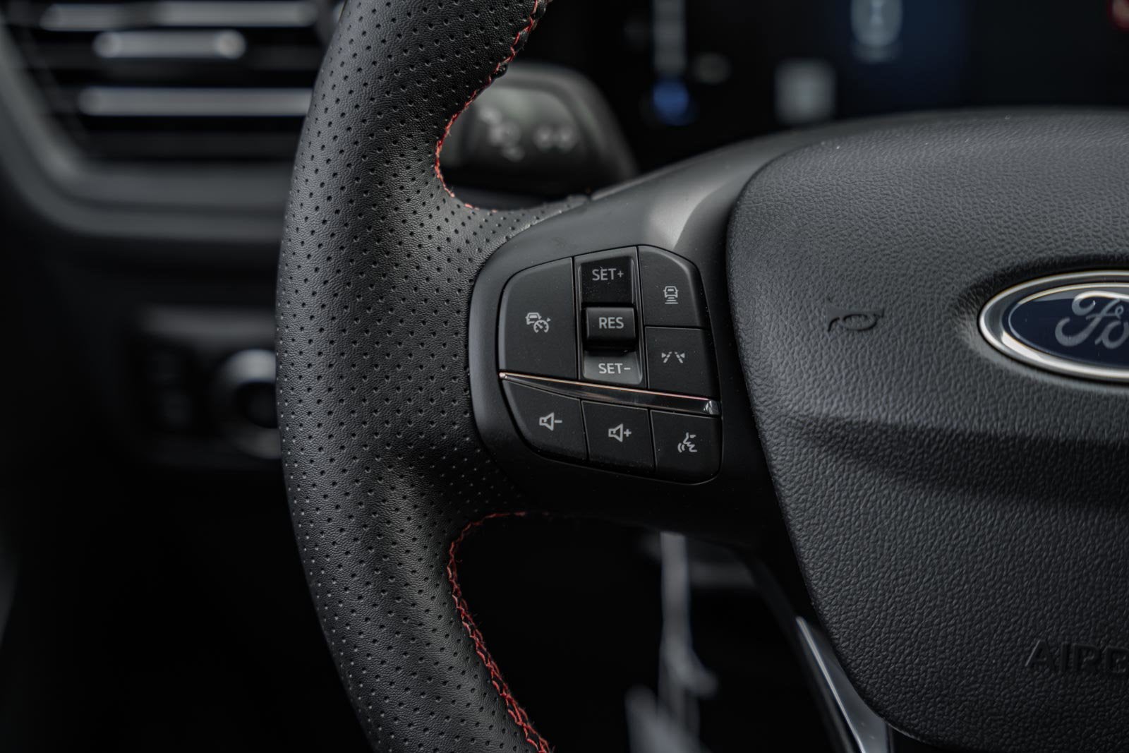 2026 Ford Escape ST-Line Select